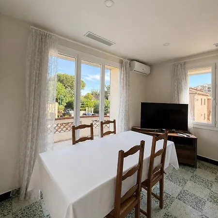 Grand T3 Calme Chaleureux Proche Centre Et Plages 아파트 망들리유 라 나플