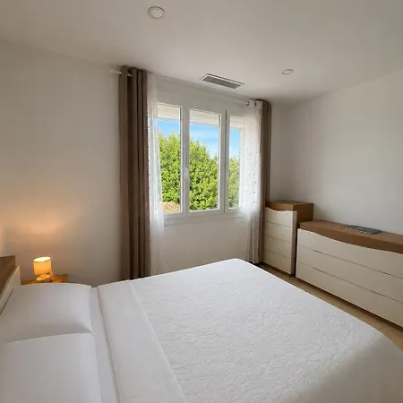 アパート Grand T3 Calme Chaleureux Proche Centre Et Plages Mandelieu
